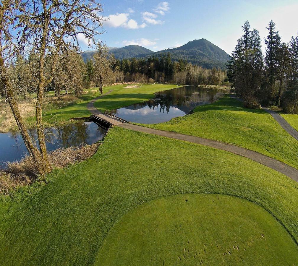 Mckenzie River Mountain Resort Blue River Dış mekan fotoğraf